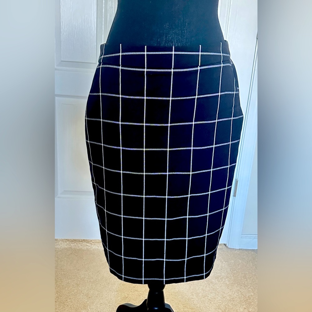 Kenar - Black and White Window Pane Skirt - Size 4